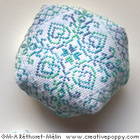 Colors I love Turquoise Biscornu - cross stitch pattern - by Marie-Anne Réthoret-Mélin (zoom 3)