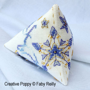 Faby Reilly - Frosty Star Humbug ,Christmas ornament (cross stitch pattern chart) (zoom 2)