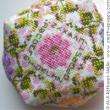 Meadow flowers Biscornu - cross stitch pattern - by Marie-Anne Réthoret-Mélin (zoom 1)