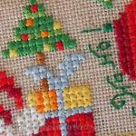 Christmas Biscornu - cross stitch pattern - by Barbara Ana Designs (zoom 1)