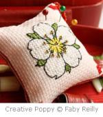 Petite Faby - Strawberry pincushion - cross stitch pattern - by Faby Reilly Designs (zoom 2)