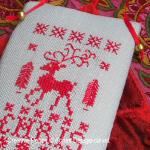 Agnès Delage-Calvet - Reindeer Christmas banner zoom 3 (cross stitch chart)