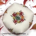 Faby Reilly Designs - Ring a Ring o\'Foxes Biscornu zoom 3 (cross stitch chart)