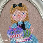 Gera! by Kyoko Maruoka - Alice in Wonderland Portraits zoom 2 (cross stitch chart)