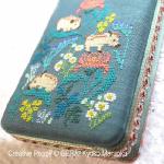 Gera! by Kyoko Maruoka - Sewing set - Baby Boars and Japanese Flowers zoom 2 (cross stitch chart)