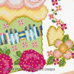 Lesley Teare Designs - Creamy Cupcake zoom 2 (cross stitch chart)