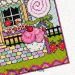 Lesley Teare Designs - Gingerbread House zoom 3 (cross stitch chart)