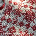 Perrette Samouiloff - Red Lace and Holly Christmas zoom 1 (cross stitch chart)